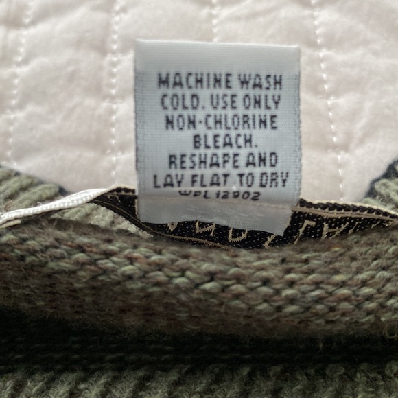 Golf Sweater - Picture 4 of 5